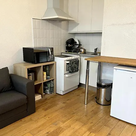 T2 With Sea View In Apartmán